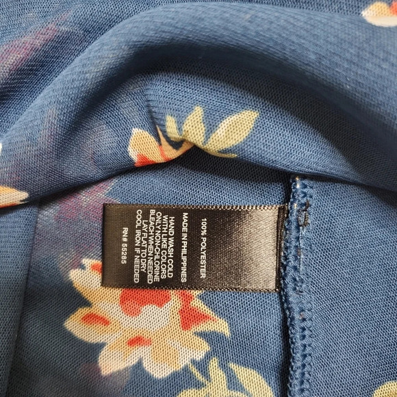 Express Floral Sheer Tank - Picture 5 of 7